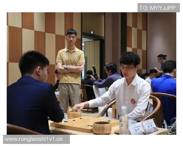 杭州足球队比赛经验分析与提升策略探讨 杭州足球队比赛经验分析与提升策略探讨